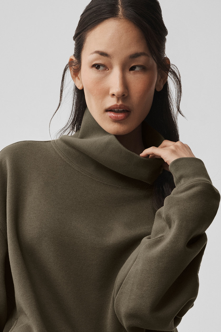Hazy Mock Neck Pullover - Olive Tree — photo 3