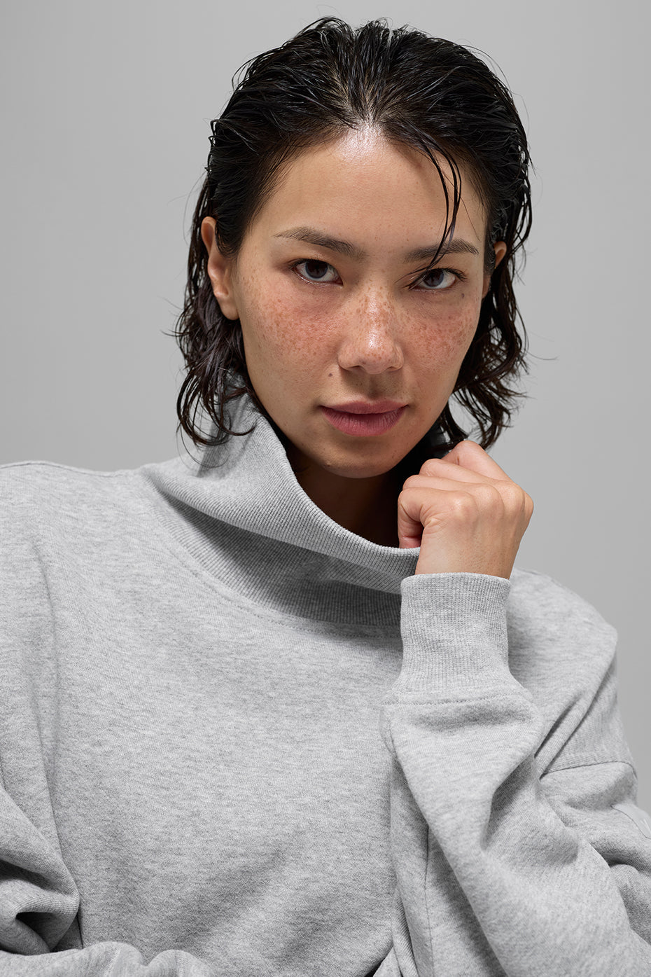 Hazy Mock Neck Pullover - Athletic Heather Grey — photo 4