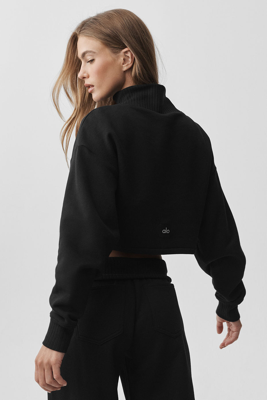 Cropped Serenity Coverup - Black — photo 3