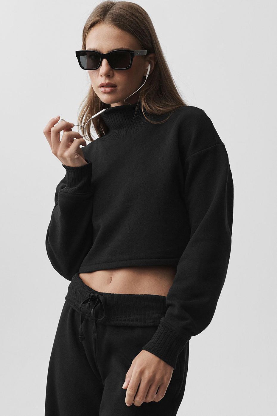 Cropped Serenity Coverup - Black — photo 1
