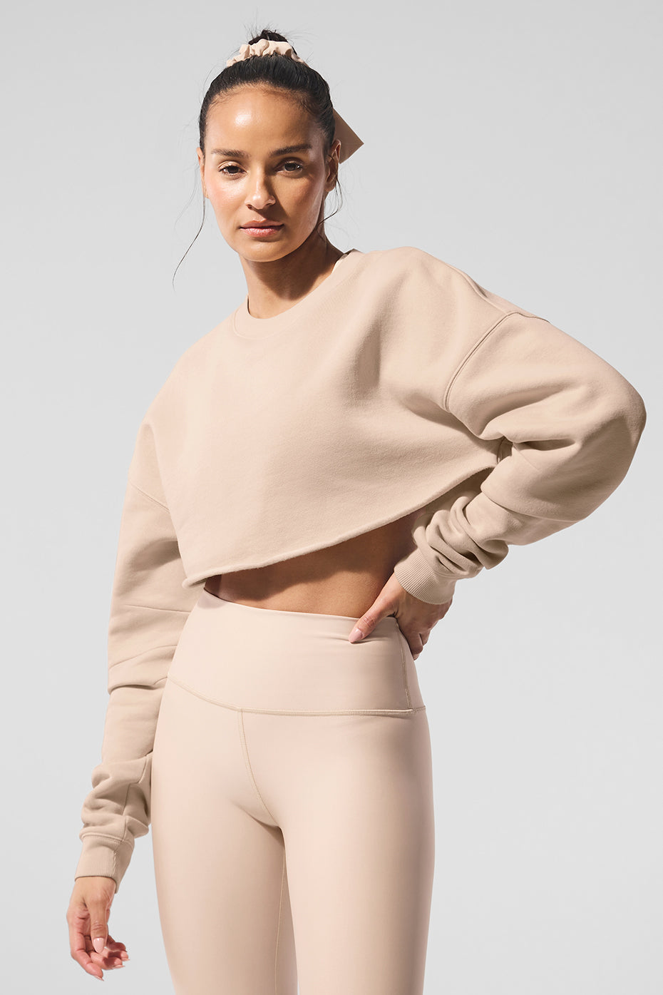 Extreme Cropped Pullover - Macadamia — photo 1