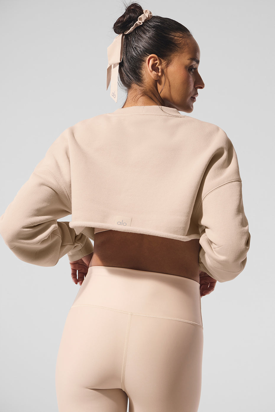 Extreme Cropped Pullover - Macadamia — photo 3