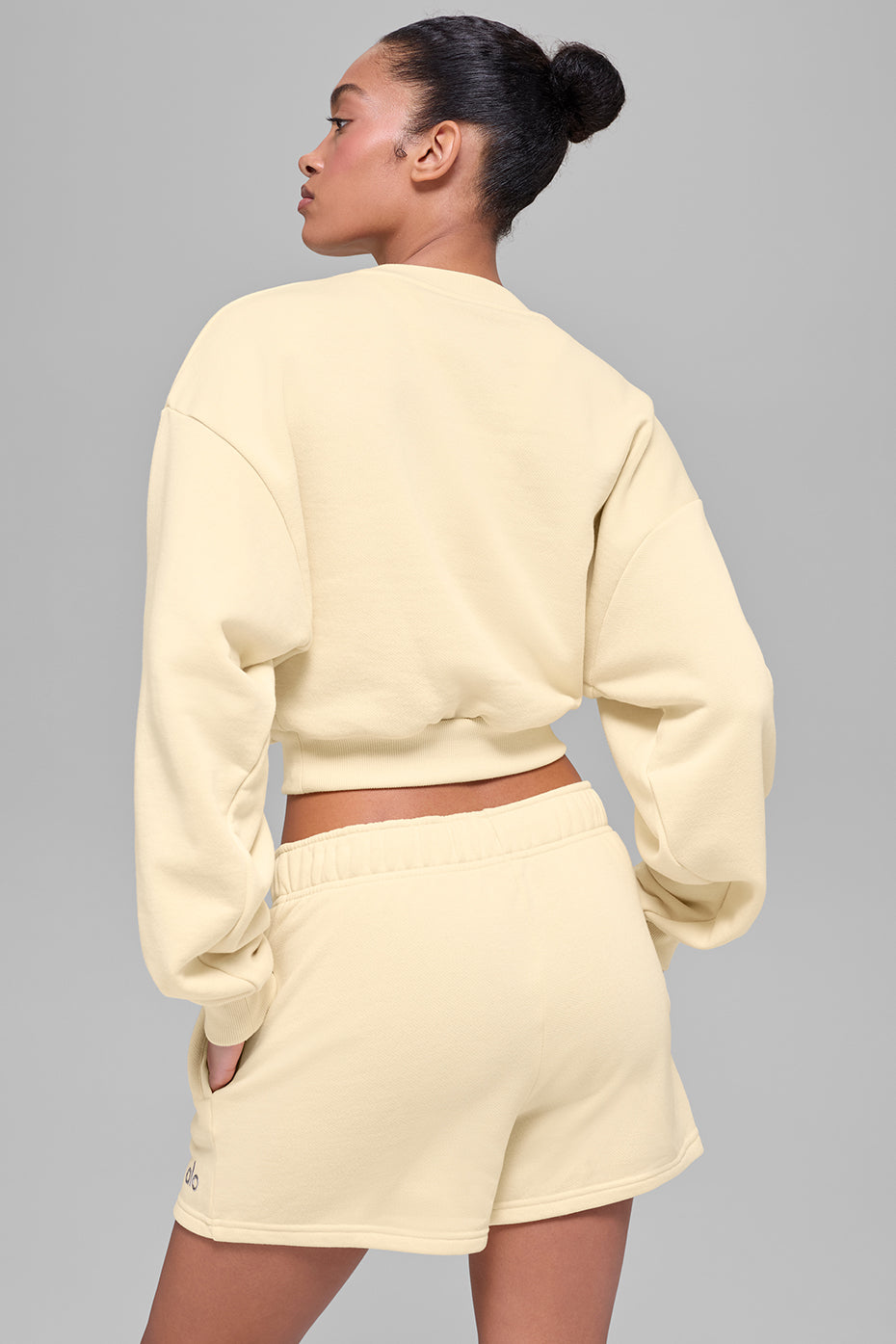 Cropped Accolade Crewneck - Candlelight Yellow — photo 2