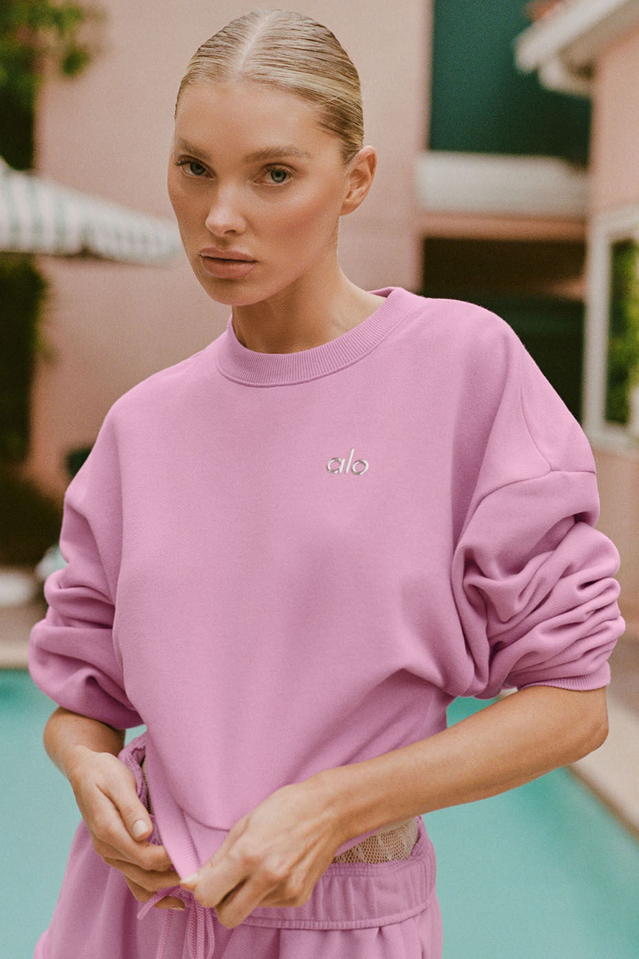 Cropped Accolade Crewneck - Candy Heart Pink — photo 1