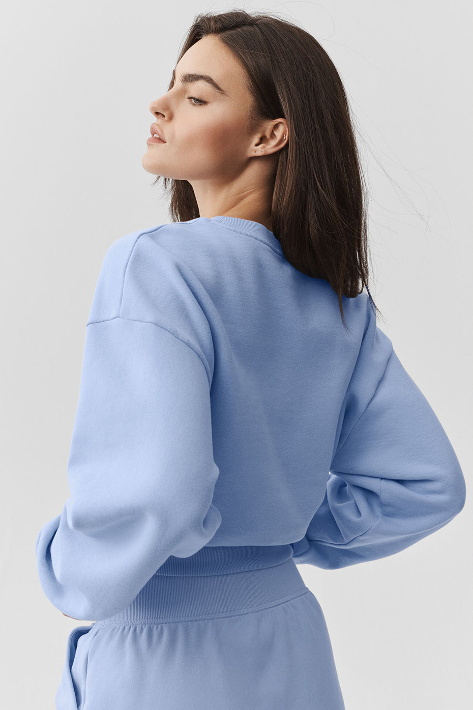Cropped Accolade Crewneck - Light Provence Blue — photo 2