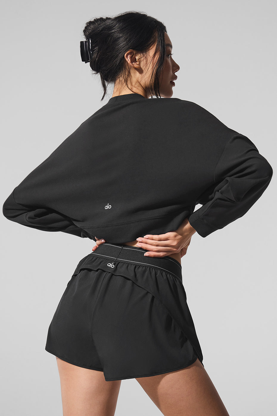 Cropped Sway Crew Neck Pullover - Black — photo 4