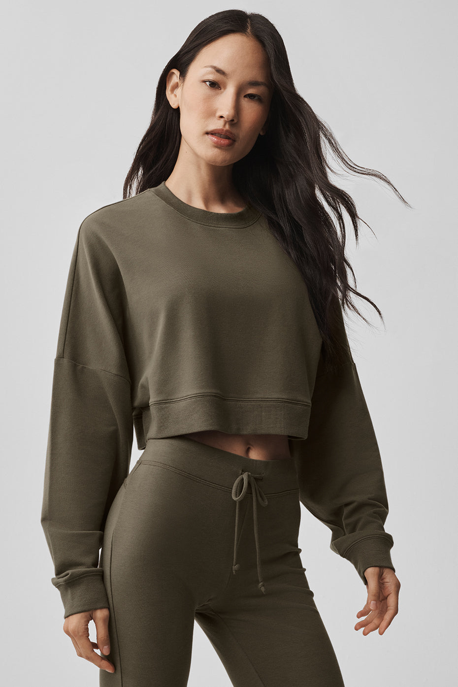Cropped Sway Crew Neck Pullover - Olive Tree — photo 4