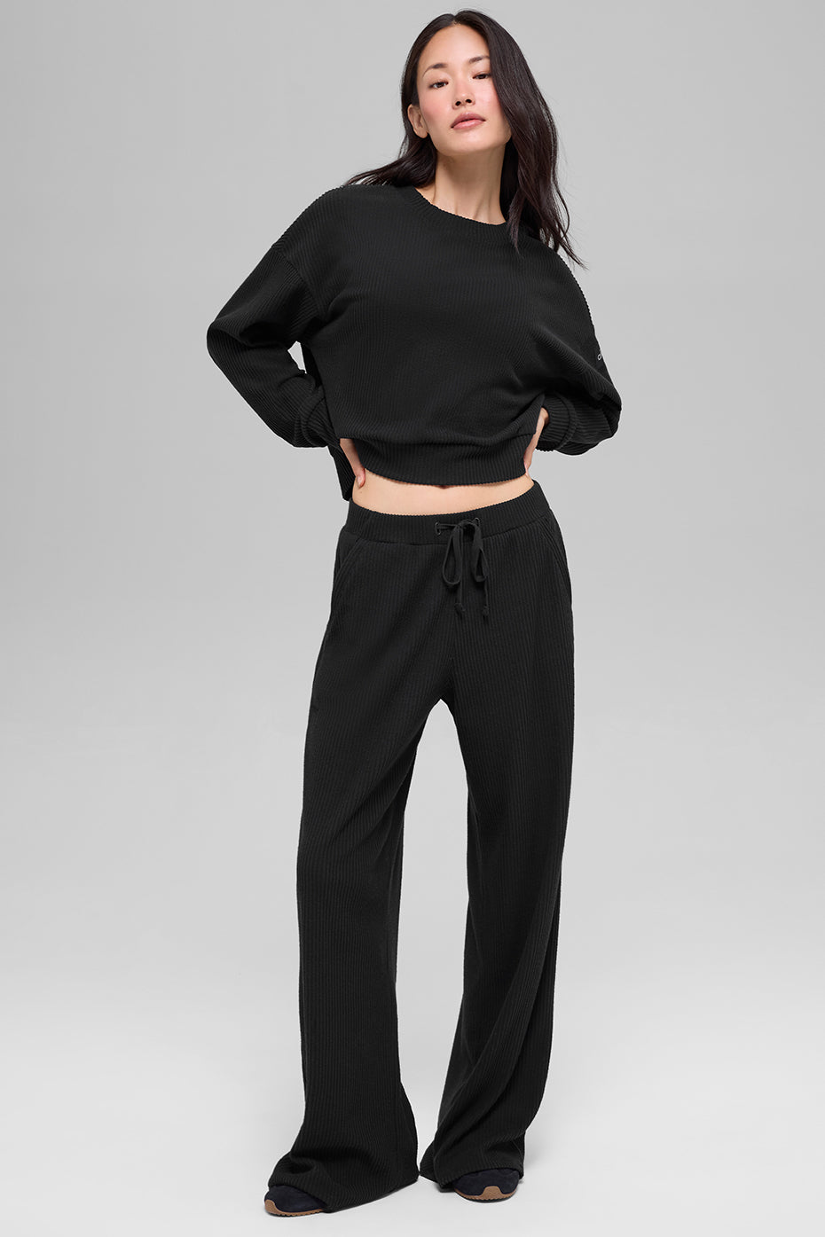 Muse Crew Neck Pullover - Black — photo 5