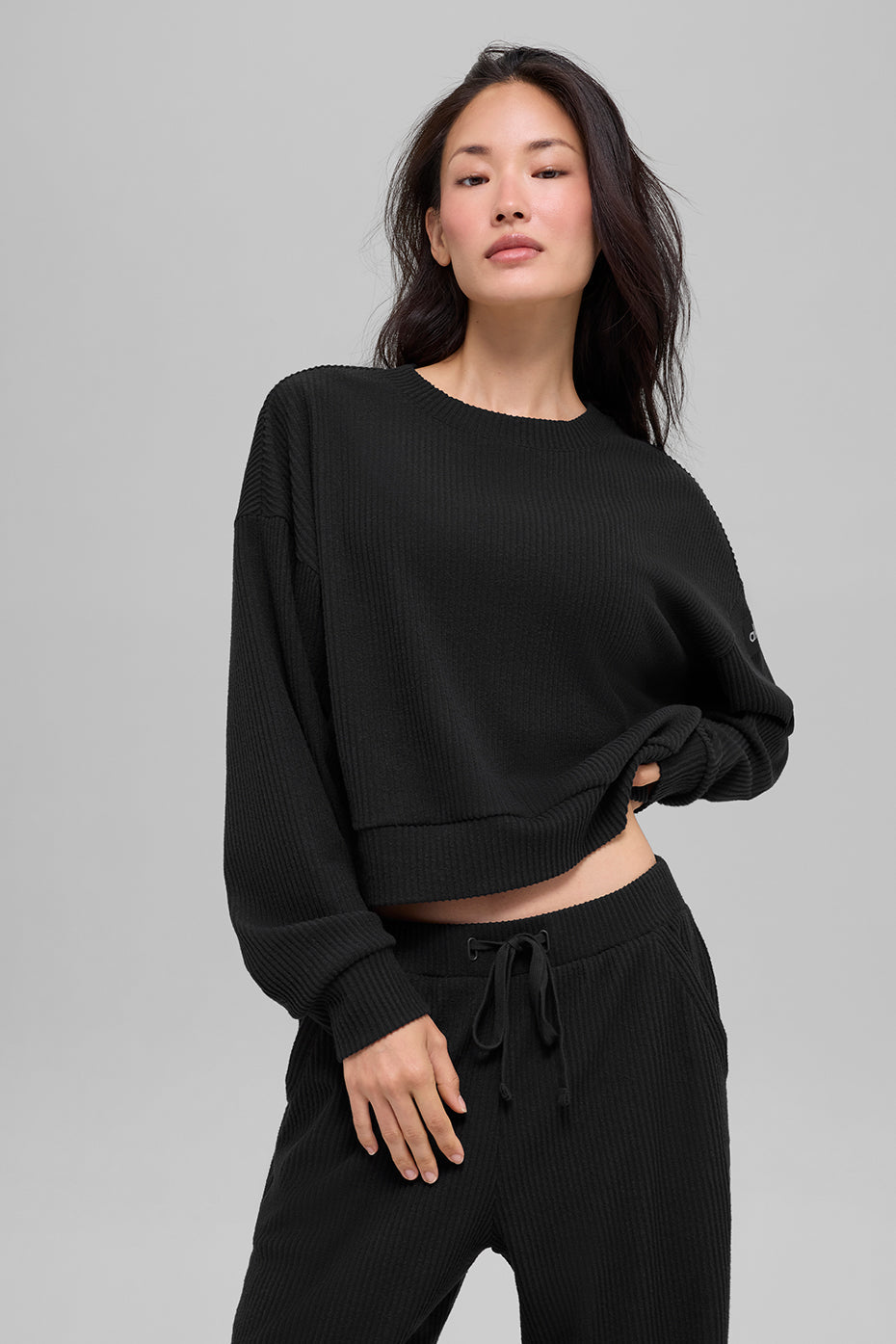Muse Crew Neck Pullover - Black — photo 1