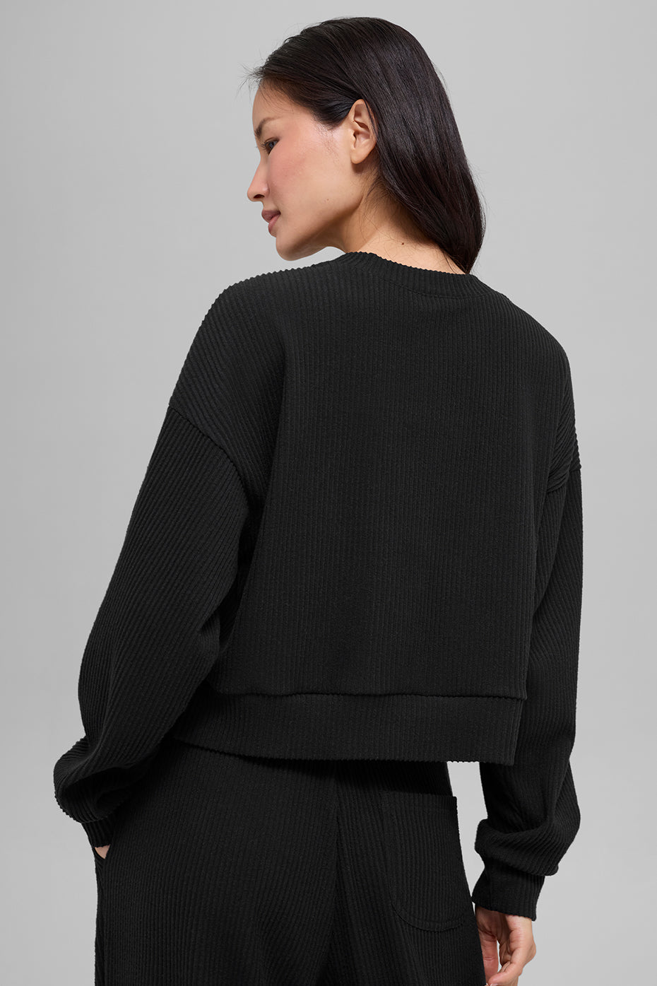Muse Crew Neck Pullover - Black — photo 3
