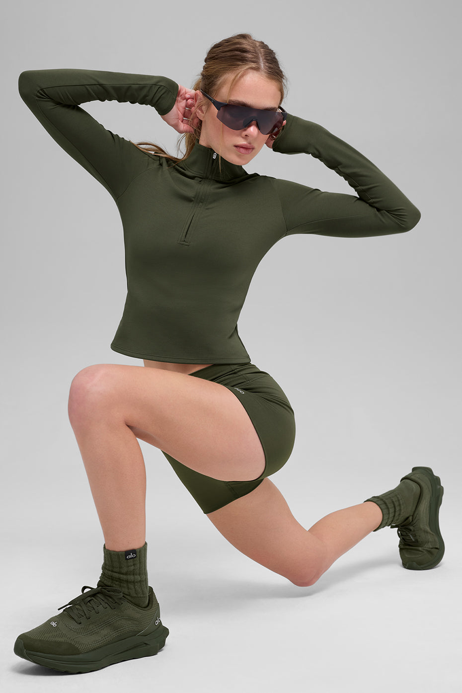 ALO Softsculpt Precision 1/4 Zip Long Sleeve - Green Olive — photo 5