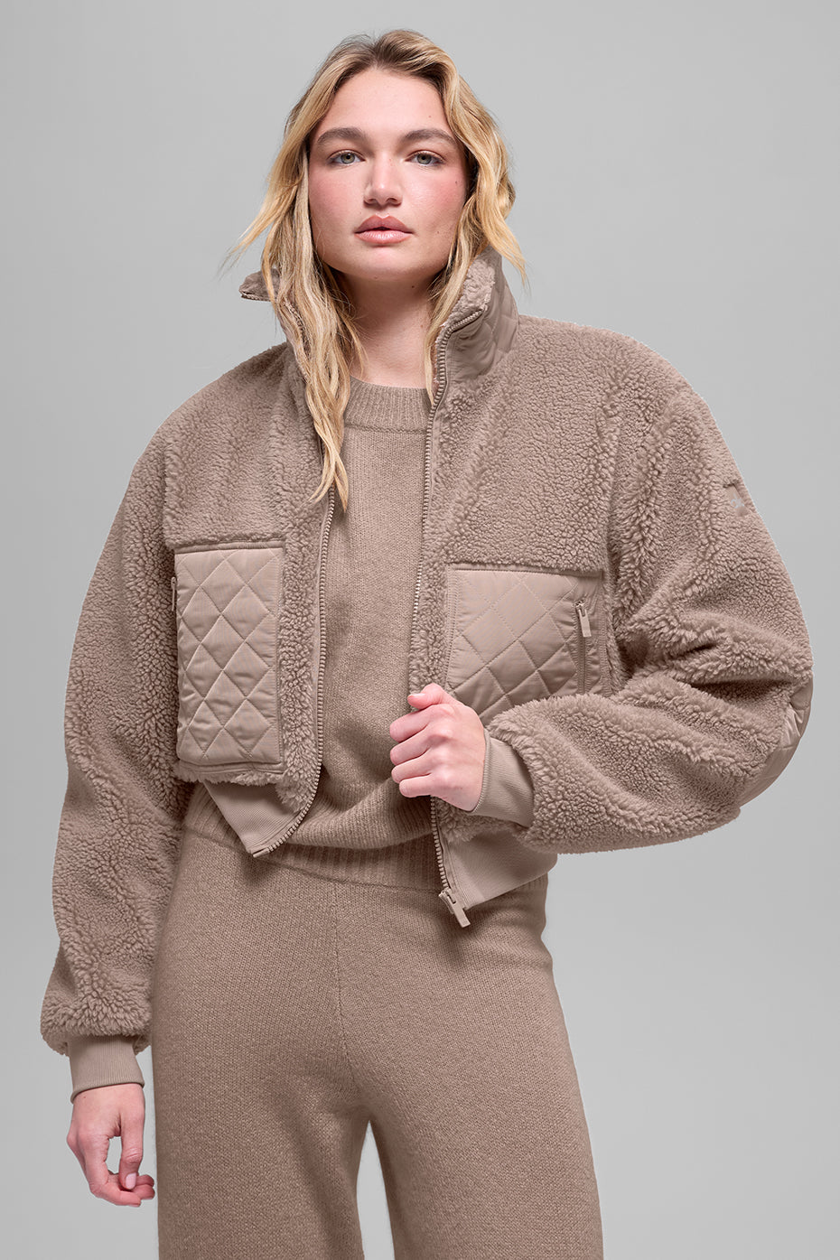 Sherpa Edge Bomber - Chai Latte — photo 1