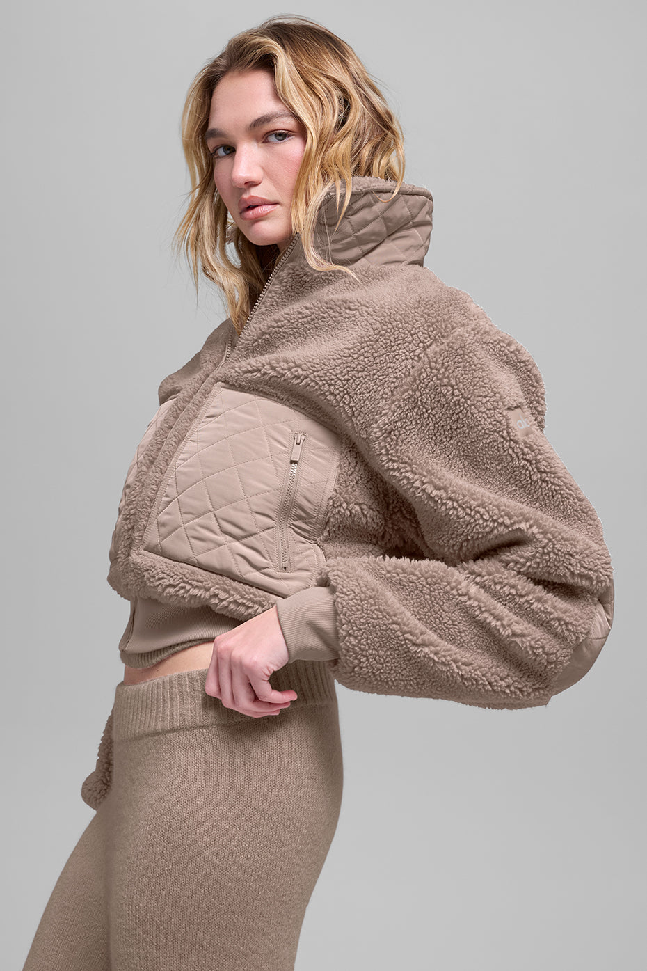Sherpa Edge Bomber - Chai Latte — photo 3