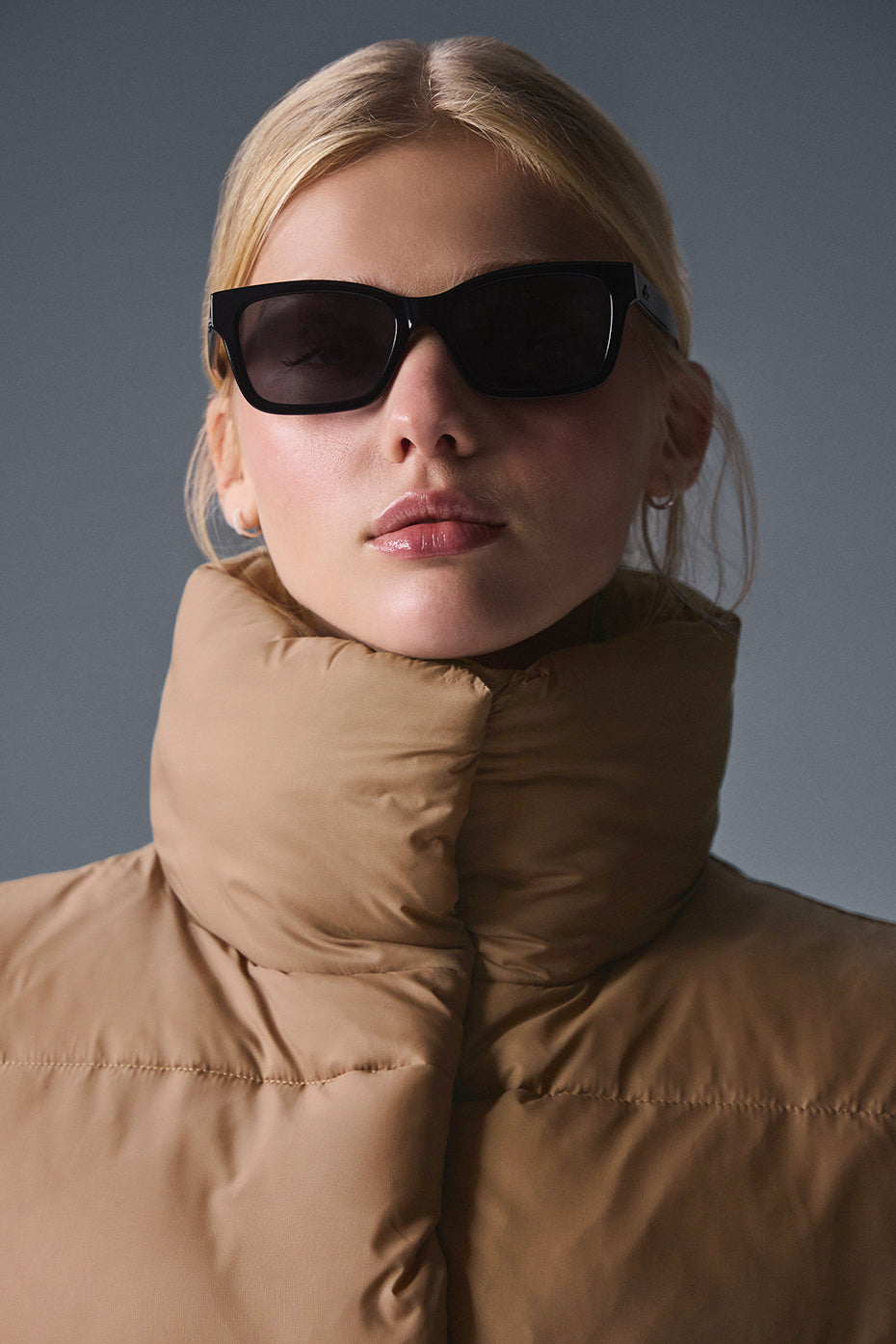 Cropped Gold Rush Puffer Vest - Toasted Almond — photo 5