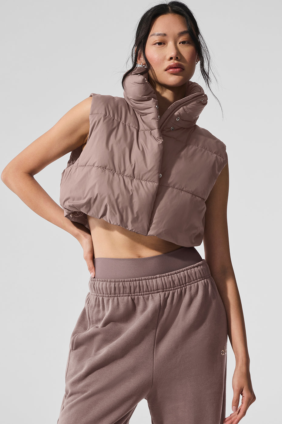 Cropped Gold Rush Puffer Vest - Mushroom — photo 5
