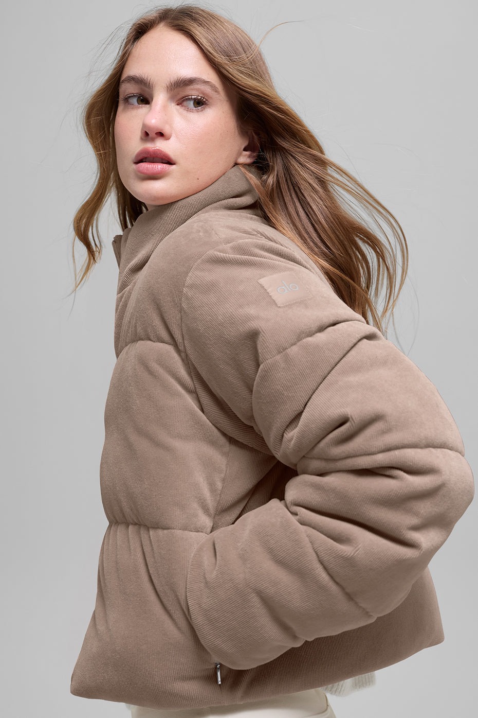 Micro Corduroy Dreamy Puffer - Chai Latte — photo 3
