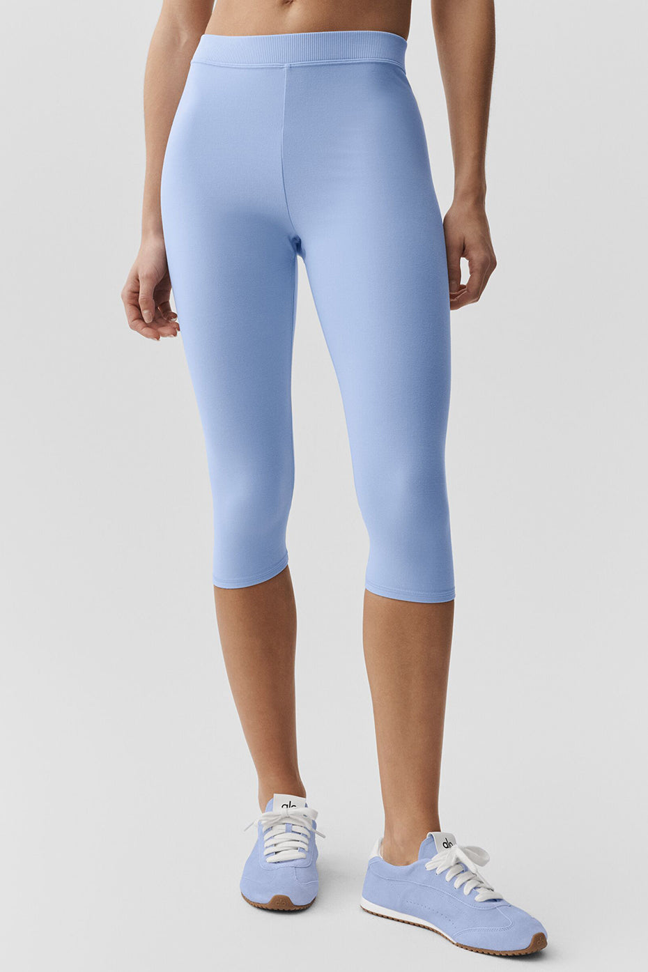 Alosoft High-Waist Iconic 90's Capri - Light Provence Blue — photo 1