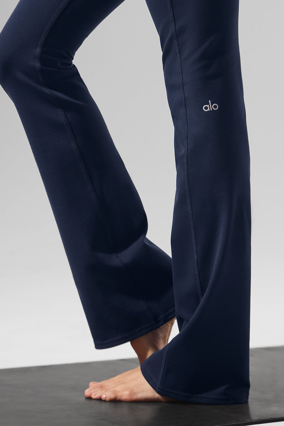 Airbrush High-Waist Bootcut Legging - Navy — photo 5
