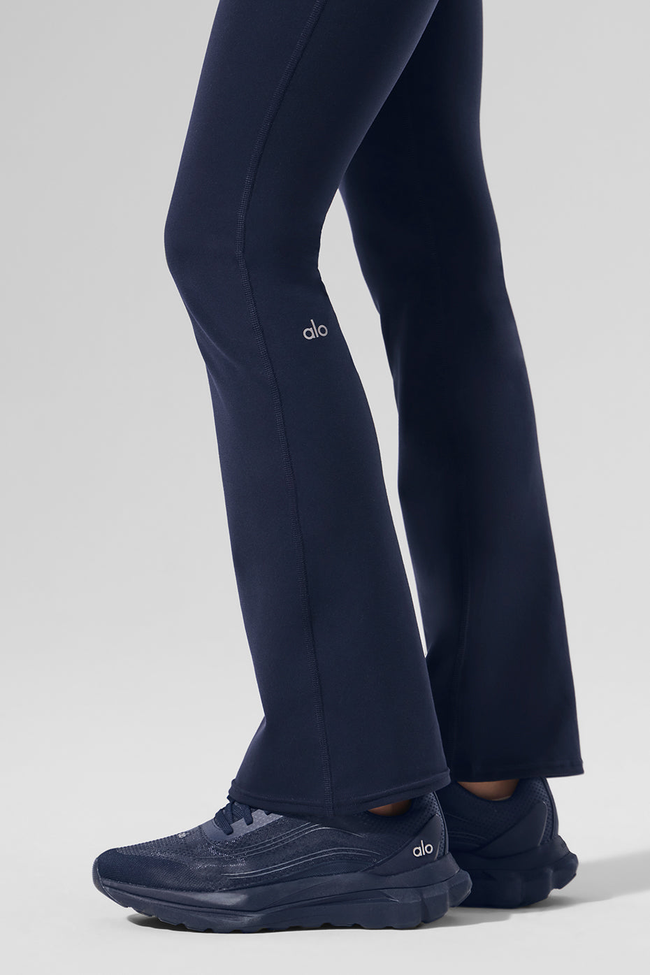 Airbrush High-Waist 7/8 Bootcut Legging - Navy — photo 5