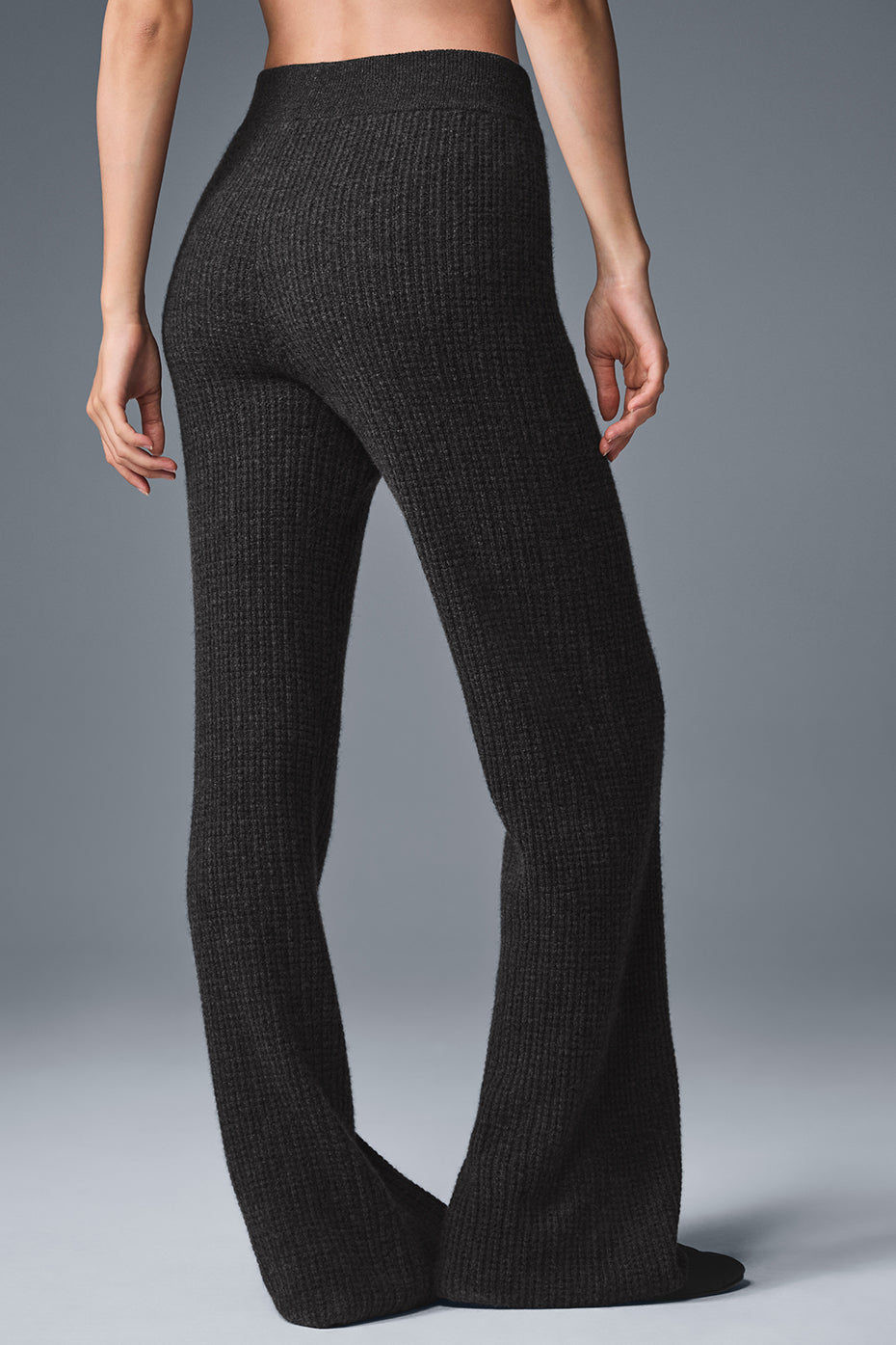 Cashmere High-Waist Plush Waffle Pant - Dark Heather Grey — photo 2