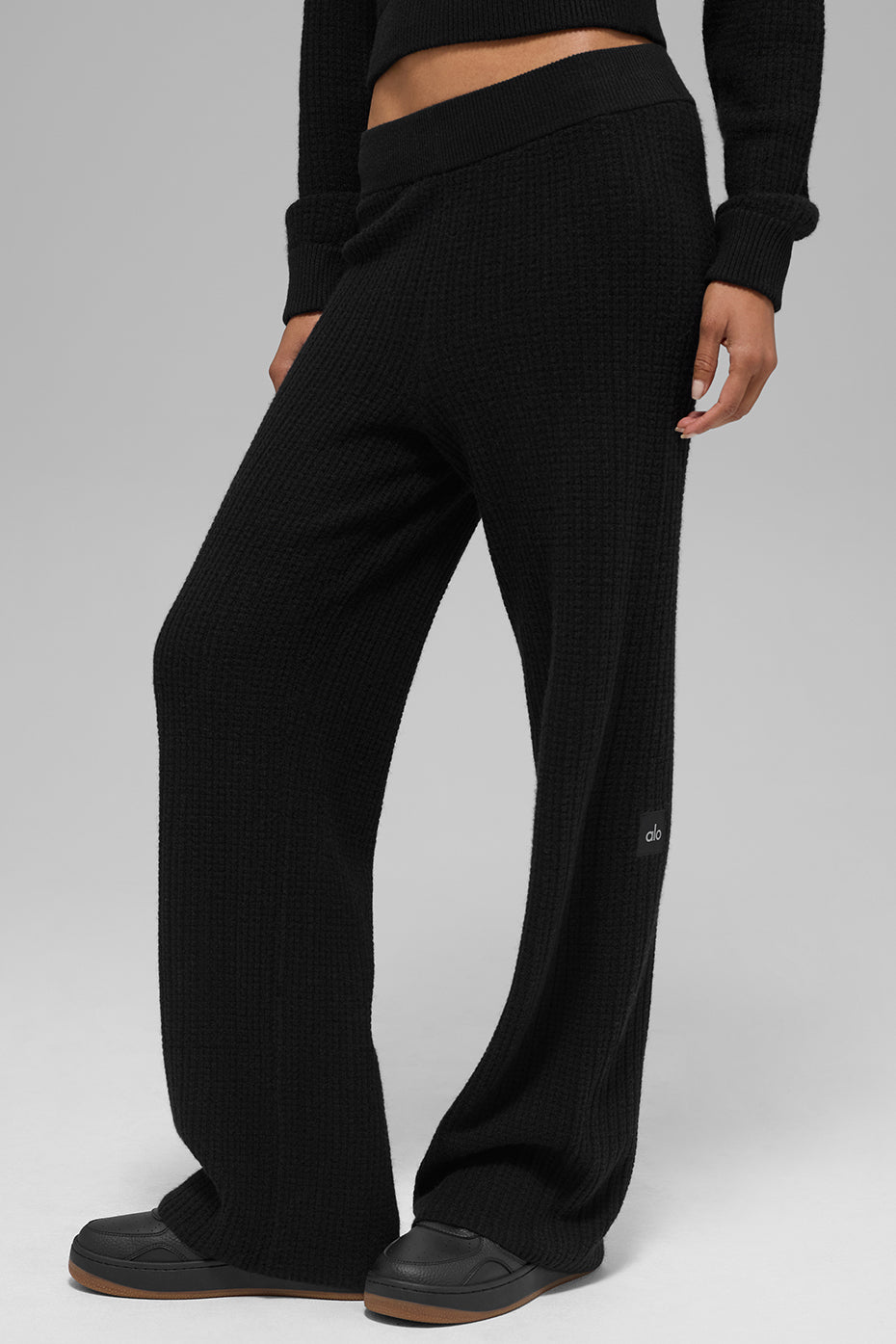 Cashmere High-Waist Plush Waffle Pant - Black — photo 1