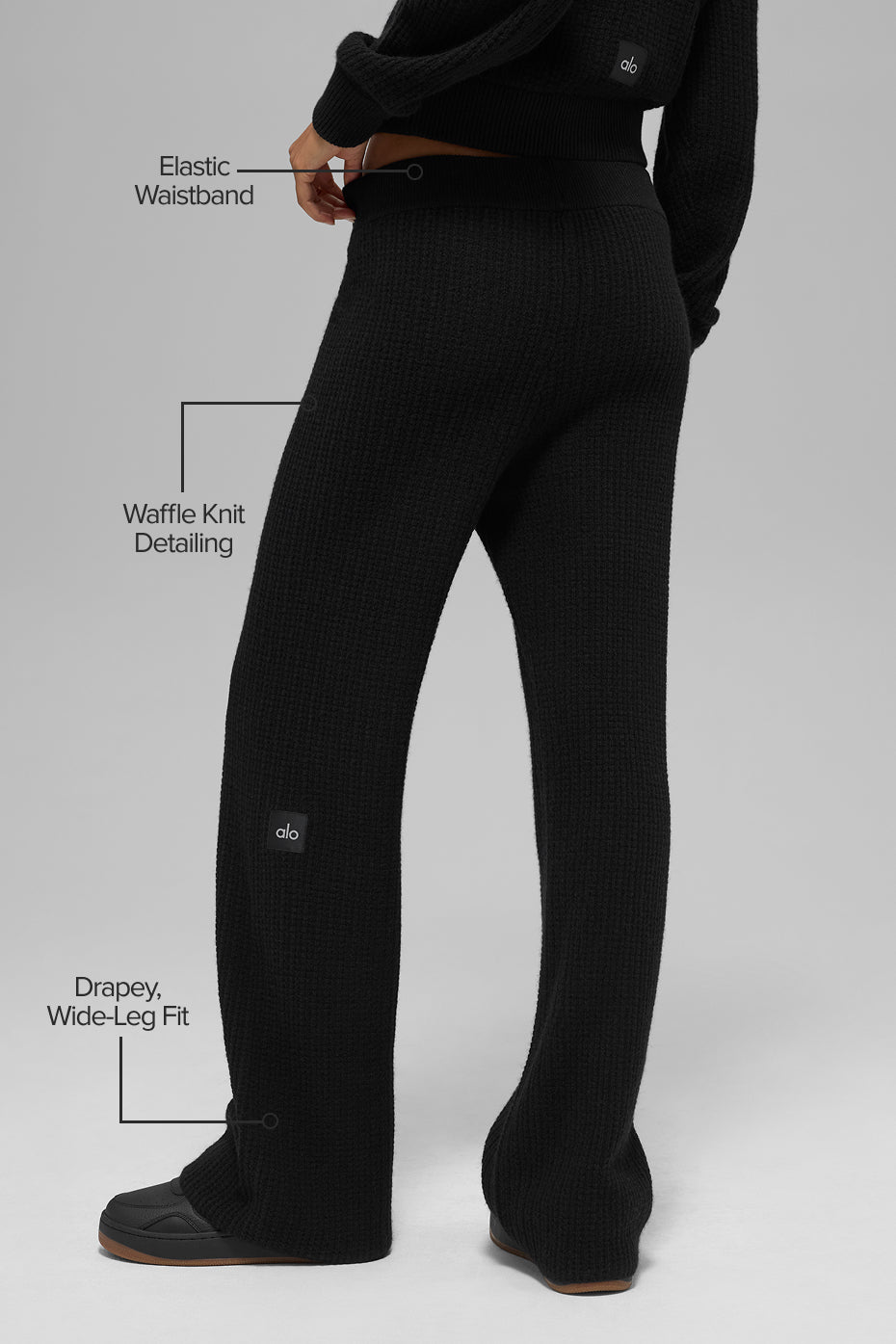Cashmere High-Waist Plush Waffle Pant - Black — photo 2