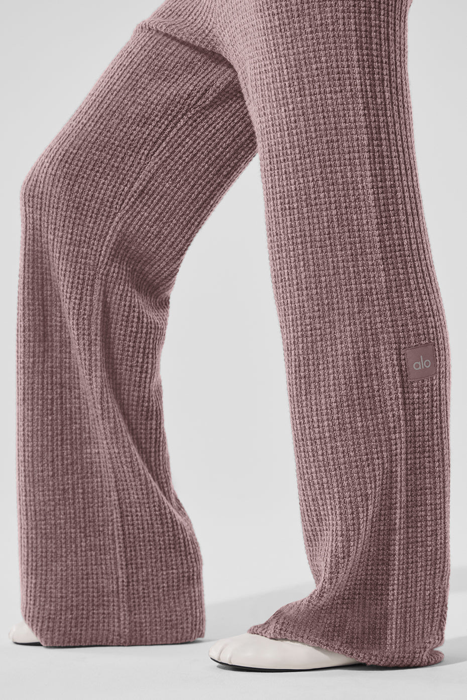 Cashmere High-Waist Plush Waffle Pant - Mushroom Heather — photo 4