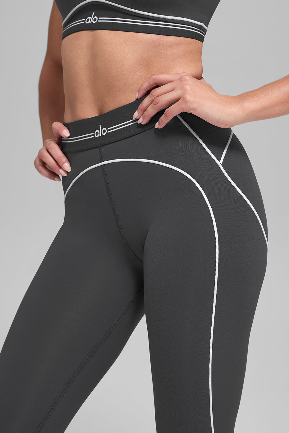 Airbrush High-Waist Heart Throb Legging - Anthracite/White — photo 3