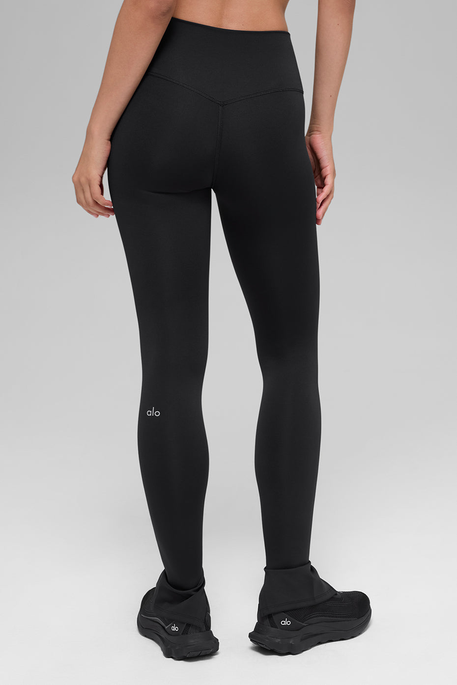 Airlift High-Waist Elongated Legging - Black — photo 3