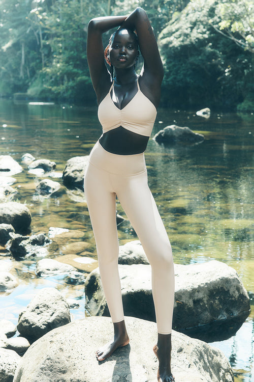 7/8 High-Waist Airlift Legging - Macadamia — photo 1