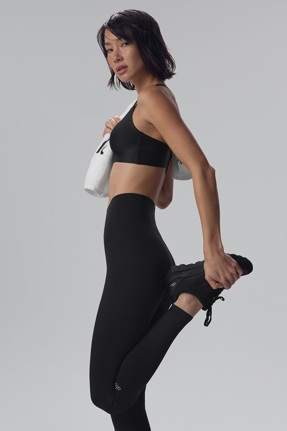 Airlift Strength Extreme High-Waist 7/8 Legging - Black — photo 4
