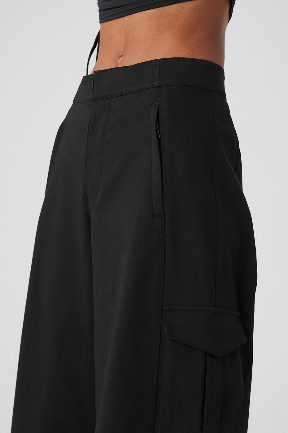 Show Off Cargo Wide Leg Trouser (Long) - Black — photo 4