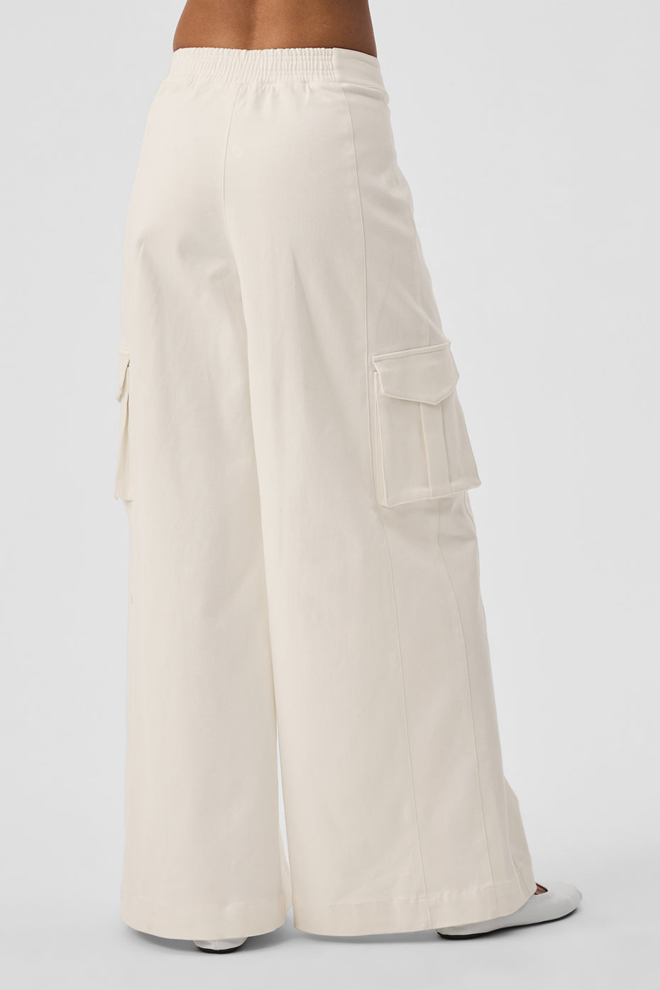Show Off Cargo Wide Leg Trouser (Long) - Ivory — photo 3