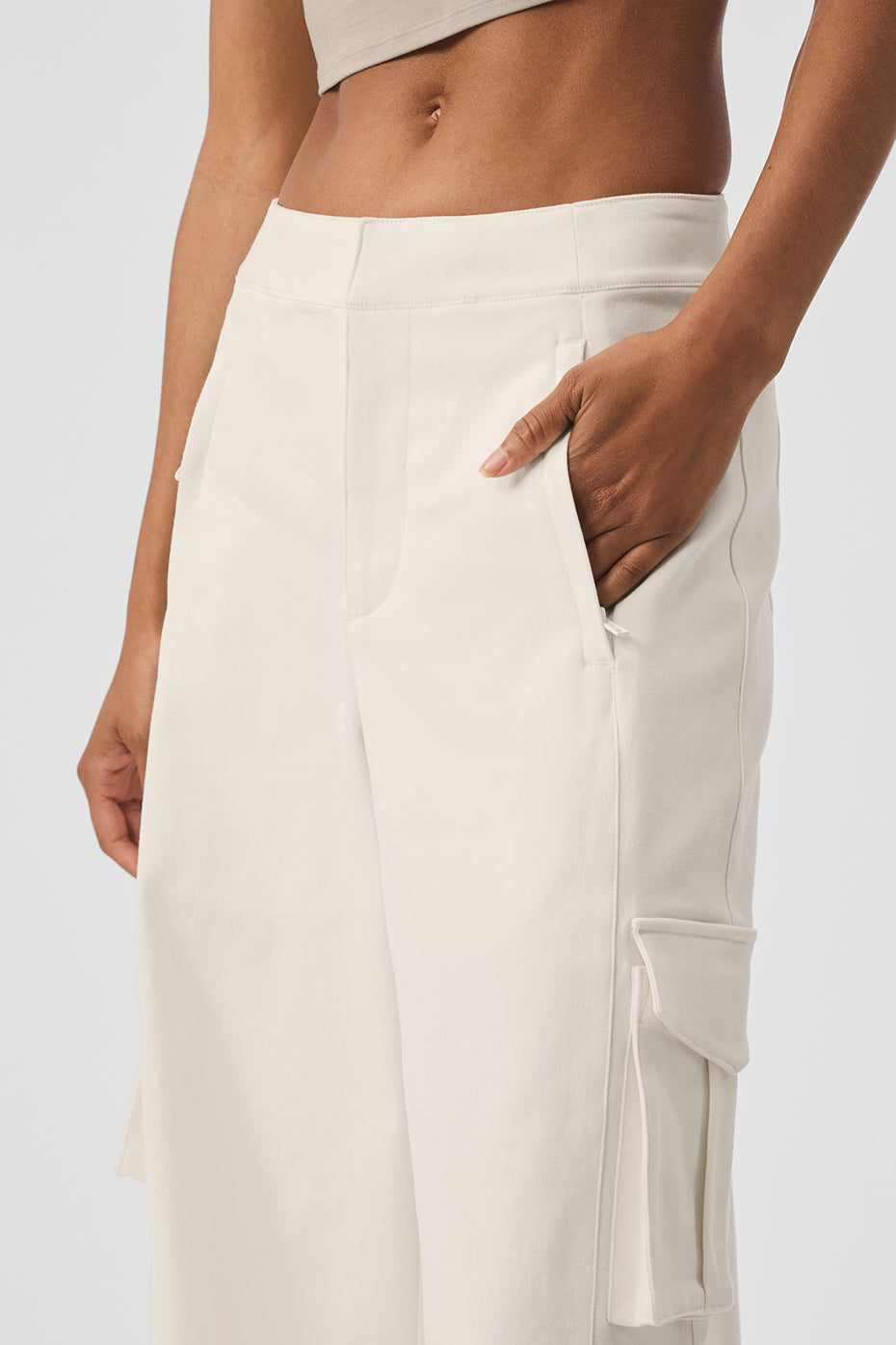 Show Off Cargo Wide Leg Trouser (Long) - Ivory — photo 4