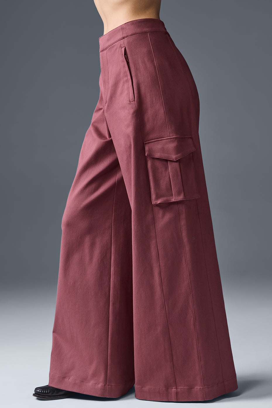Show Off Cargo Wide Leg Trouser (Long) - Burgundy Truffle — photo 3