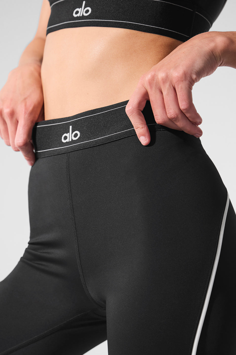 Airlift High-Waist Suit Up Legging - Black/White — photo 4