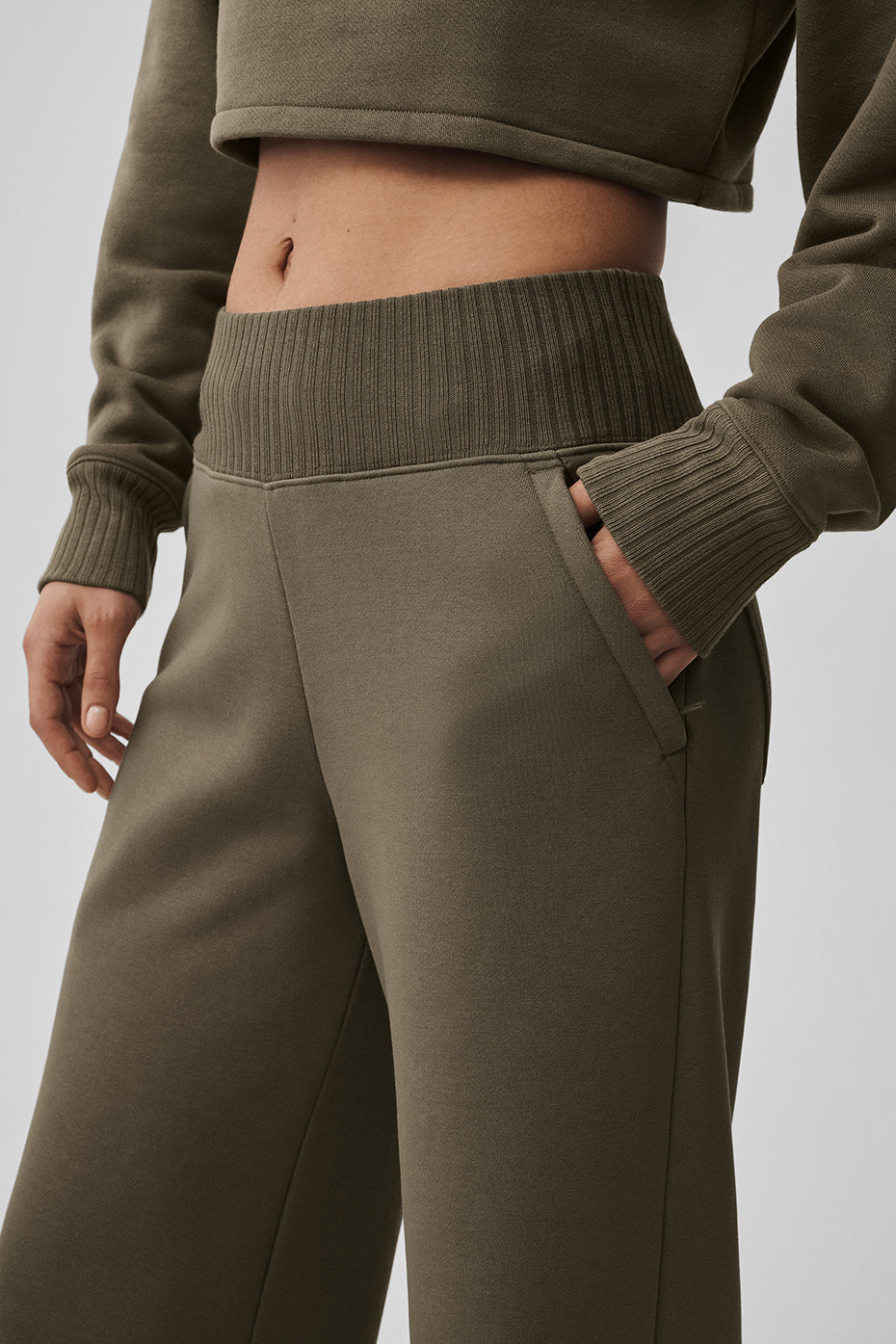 Serenity Wide Leg Sweatpant - Olive Tree — photo 2