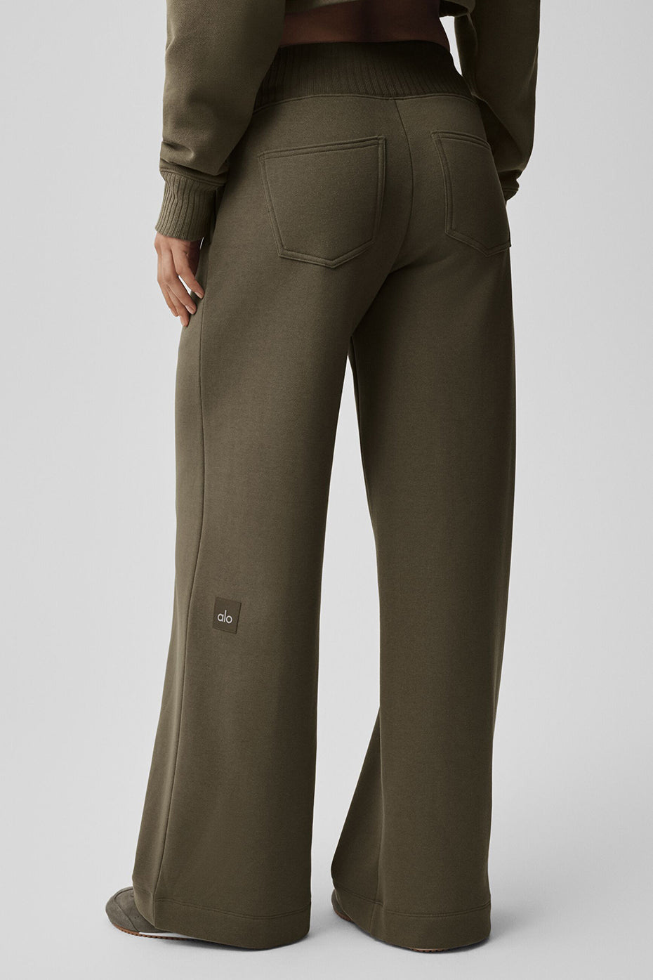 Serenity Wide Leg Sweatpant - Olive Tree — photo 4