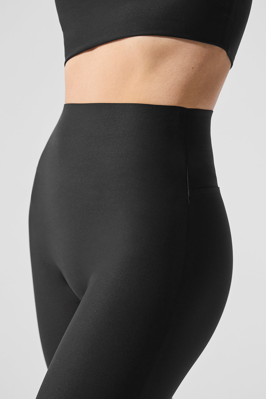 Airlift High-Waist Sleek Legging - Black — photo 4