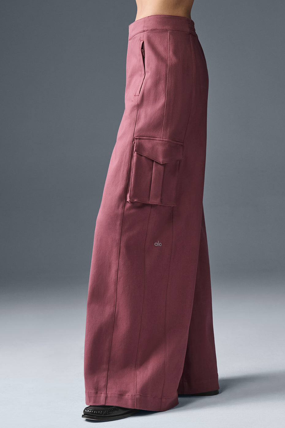 Show Off Cargo Wide Leg Trouser (Regular) - Burgundy Truffle — photo 2