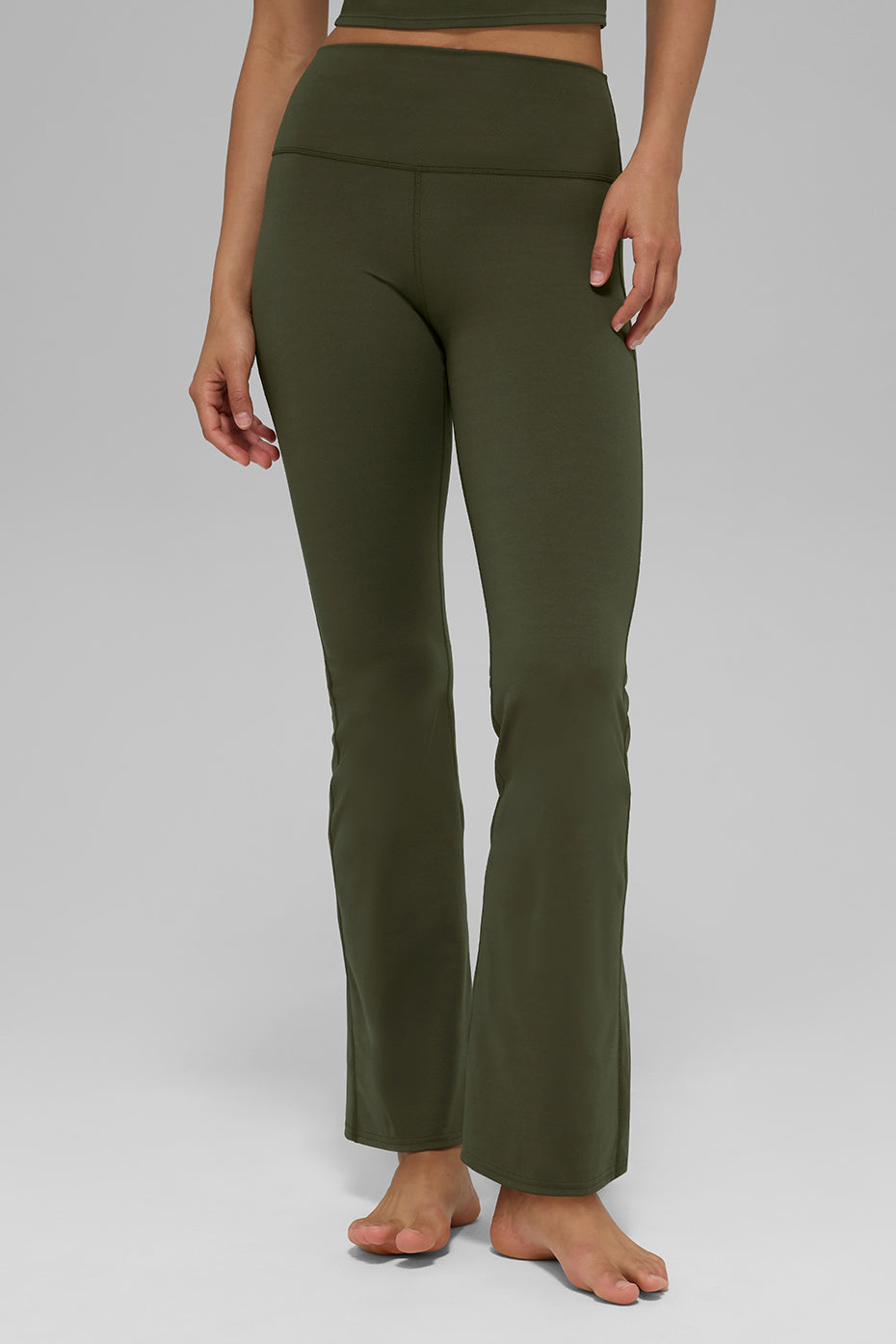 ALO Softsculpt High-Waist 7/8 Bootcut Legging - Green Olive — photo 1