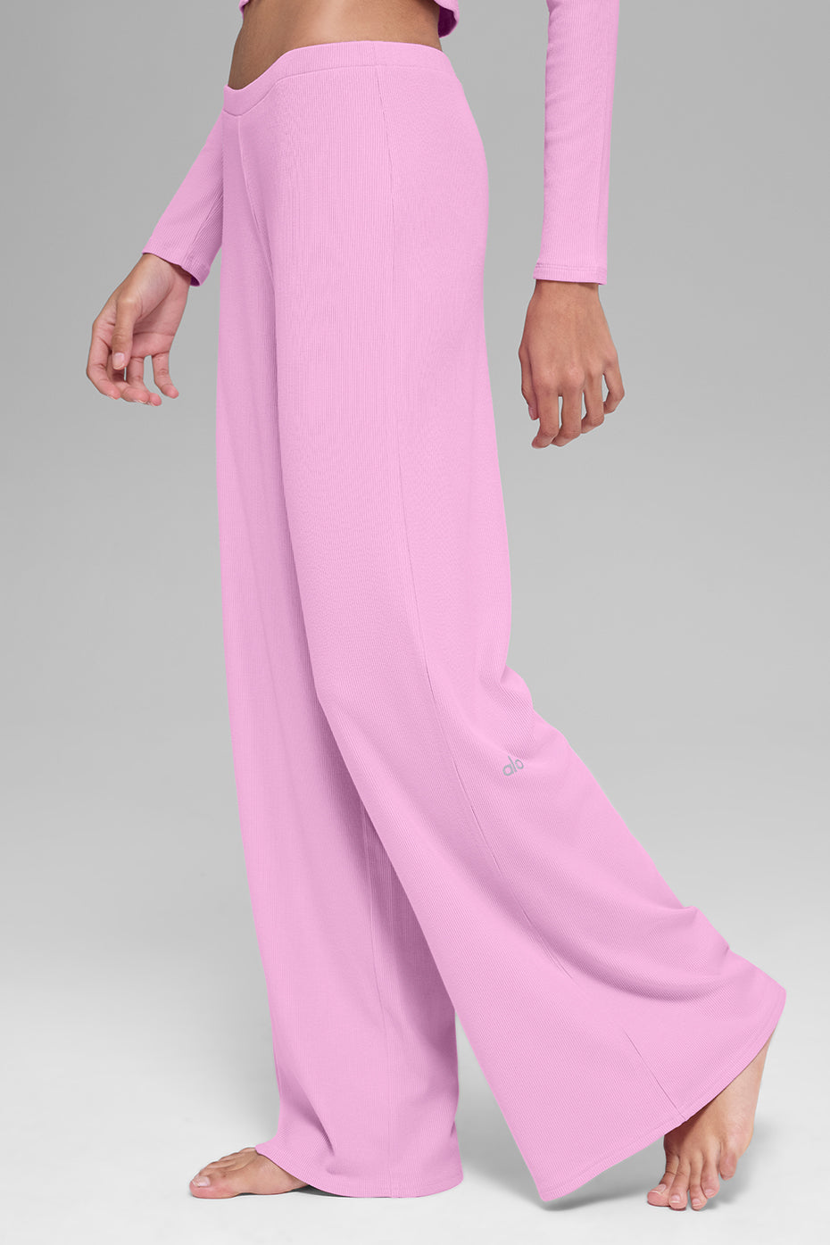 Mid-Rise Dreamlight Straight Pant - Candy Heart Pink — photo 4