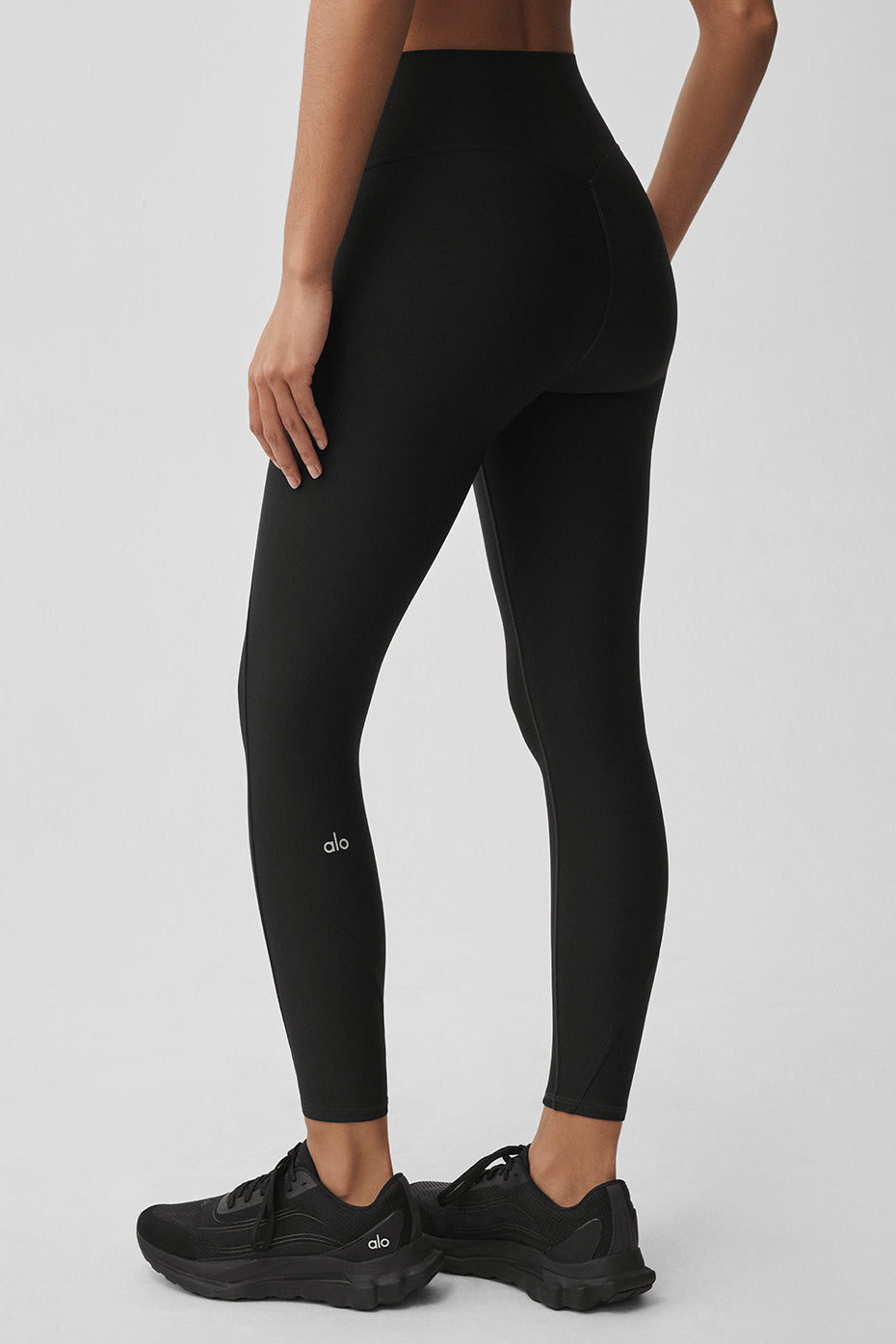 Airlift High-Waist 7/8 Fine Line Legging - Black — photo 3