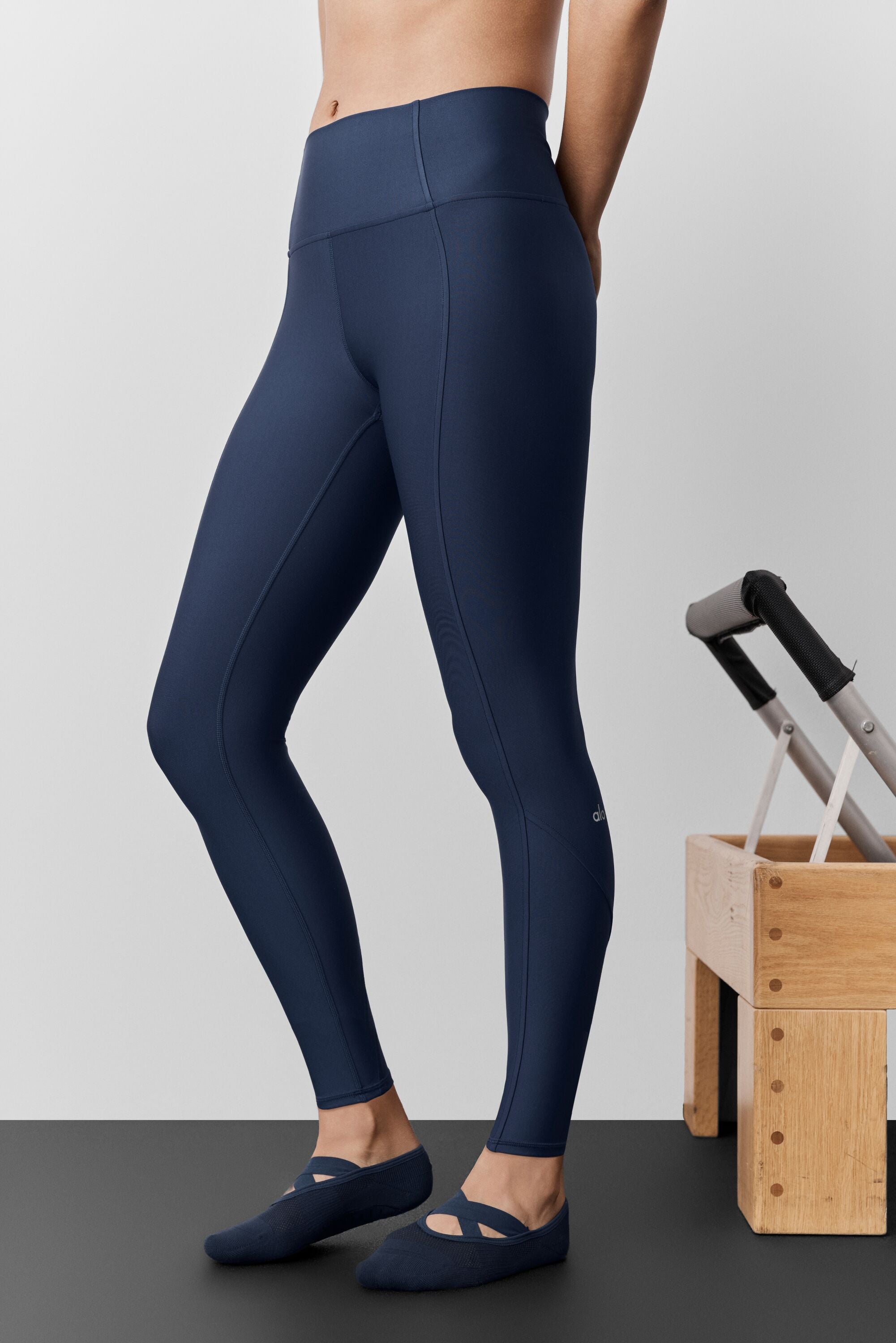 Airlift High-Waist 7/8 Fine Line Legging - Navy — photo 1