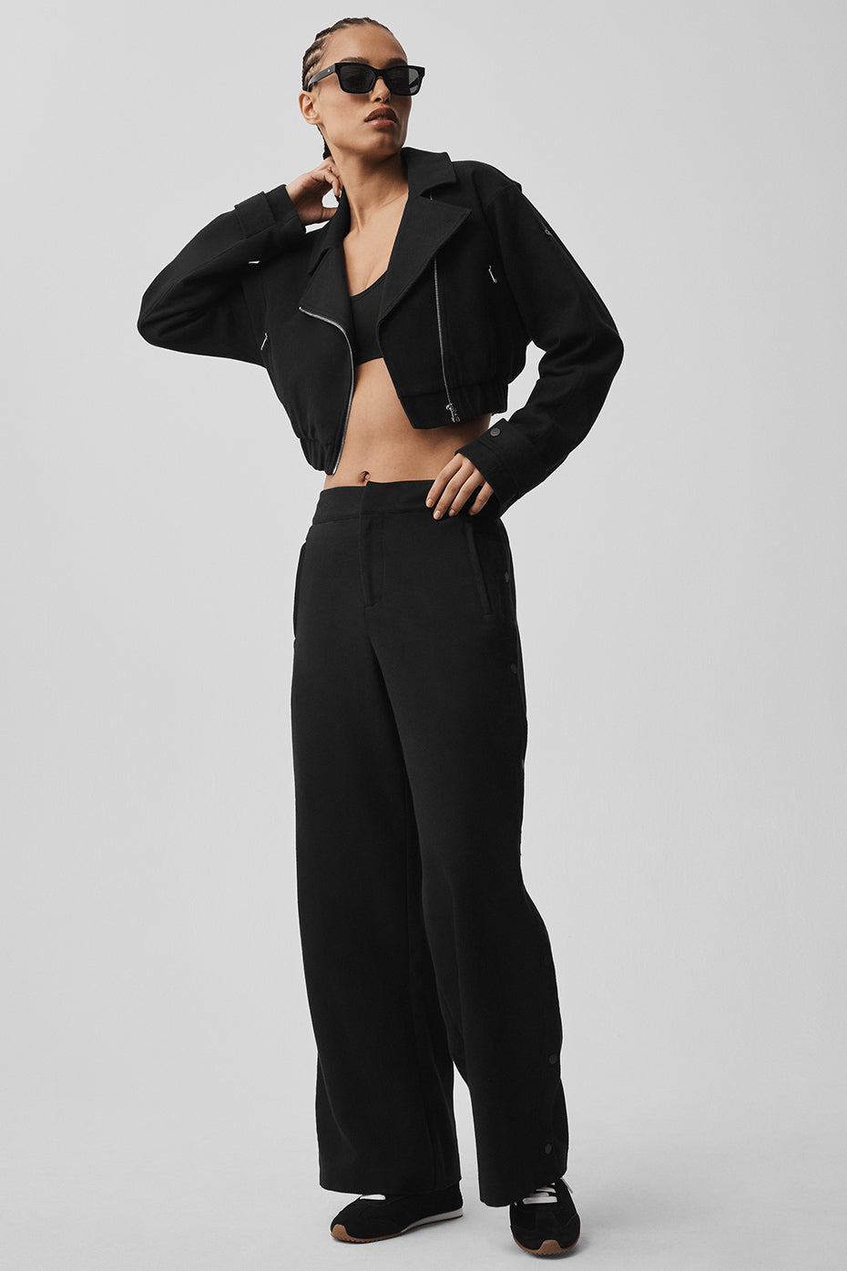 Mid-Rise Cosmopolitan Snap Pant - Black — photo 5