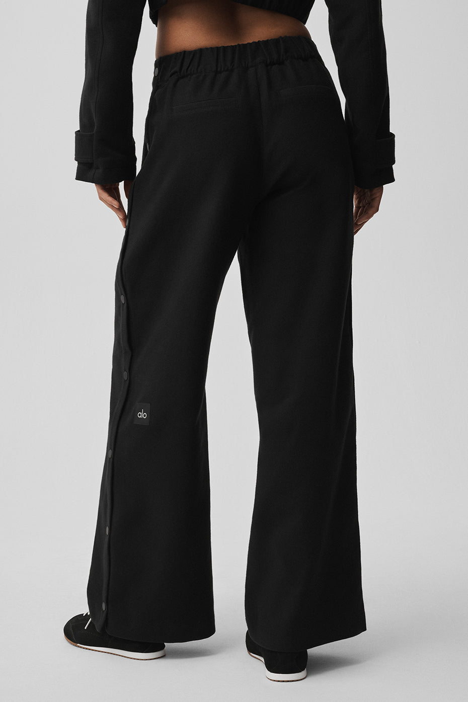 Mid-Rise Cosmopolitan Snap Pant - Black — photo 4