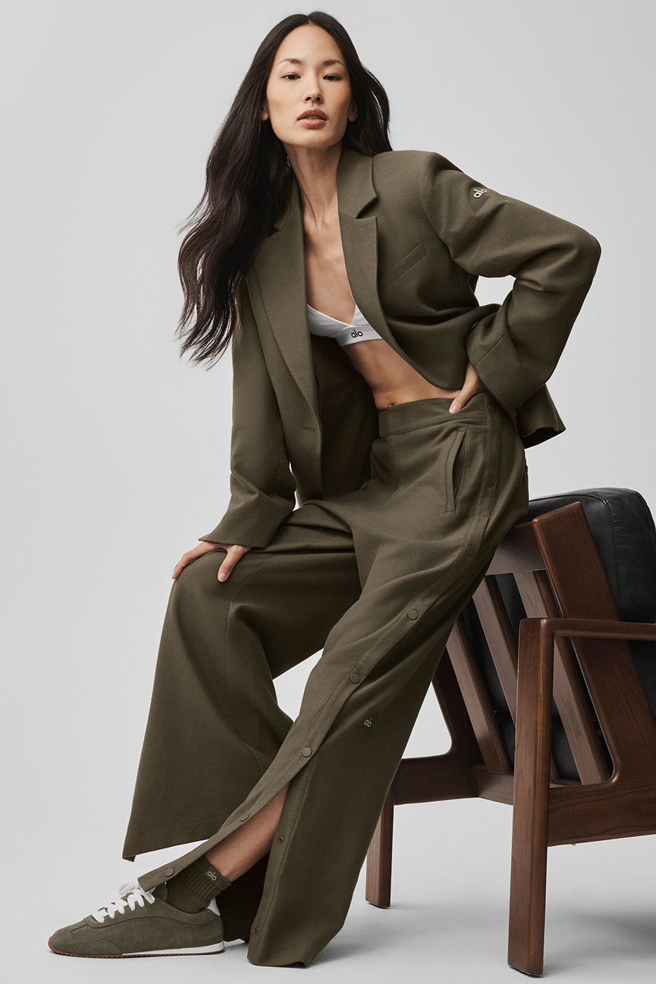 Mid-Rise Cosmopolitan Snap Pant - Olive Tree — photo 1