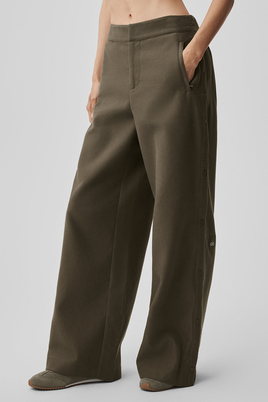 Mid-Rise Cosmopolitan Snap Pant - Olive Tree — photo 2