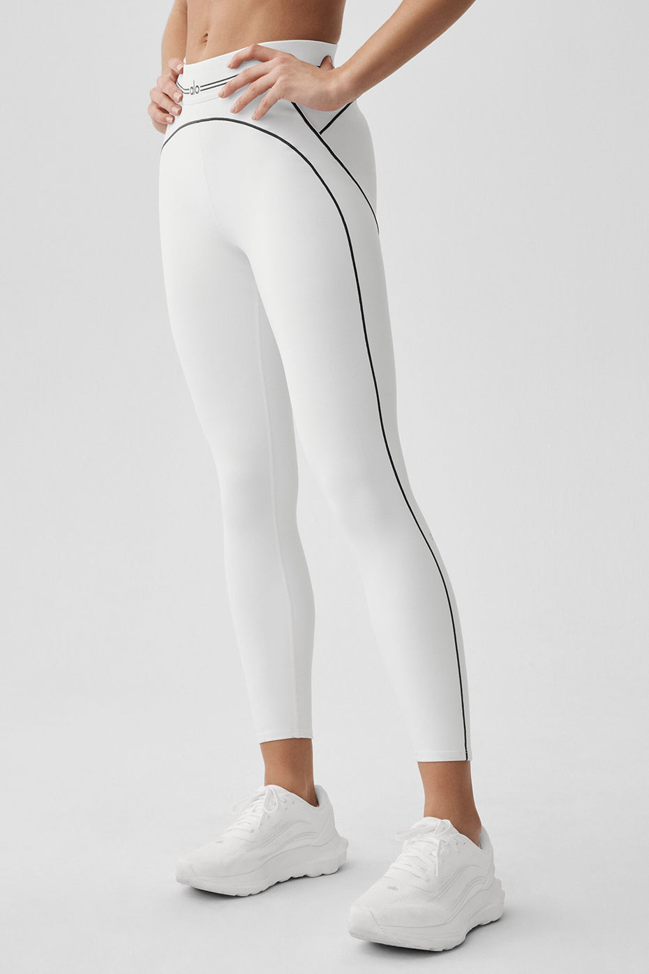 Airbrush High-Waist 7/8 Heart Throb Legging - White/Black — photo 1