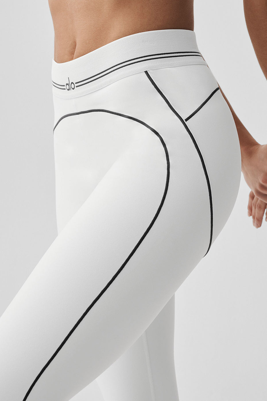 Airbrush High-Waist 7/8 Heart Throb Legging - White/Black — photo 2